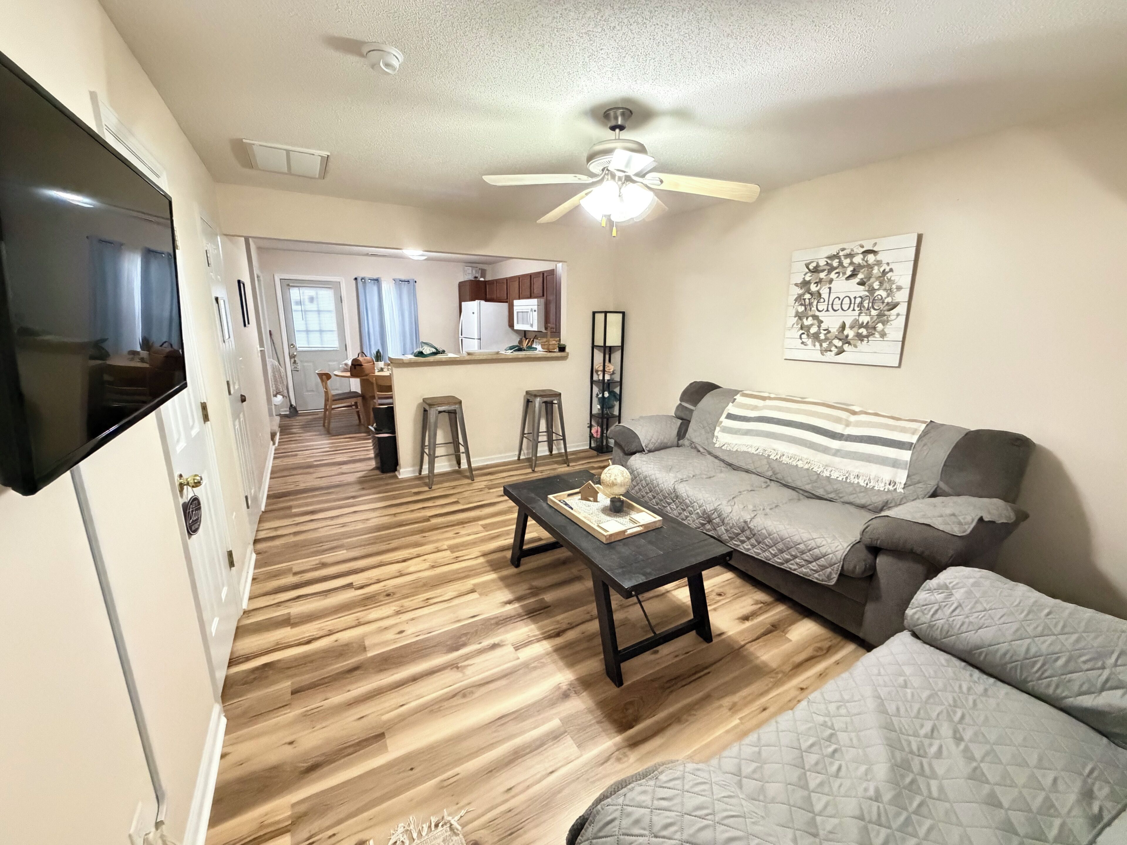 2 Bedroom 2 1/2 Bath Townhome Close To Base. - Jacksonville, NC