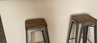 2 Bedroom 2 1/2 bath Townhome close to base.