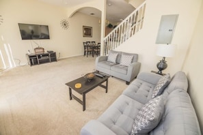 別墅, 多張床 (Angelo & Linda's Fiesta Key Townhome) | 客廳