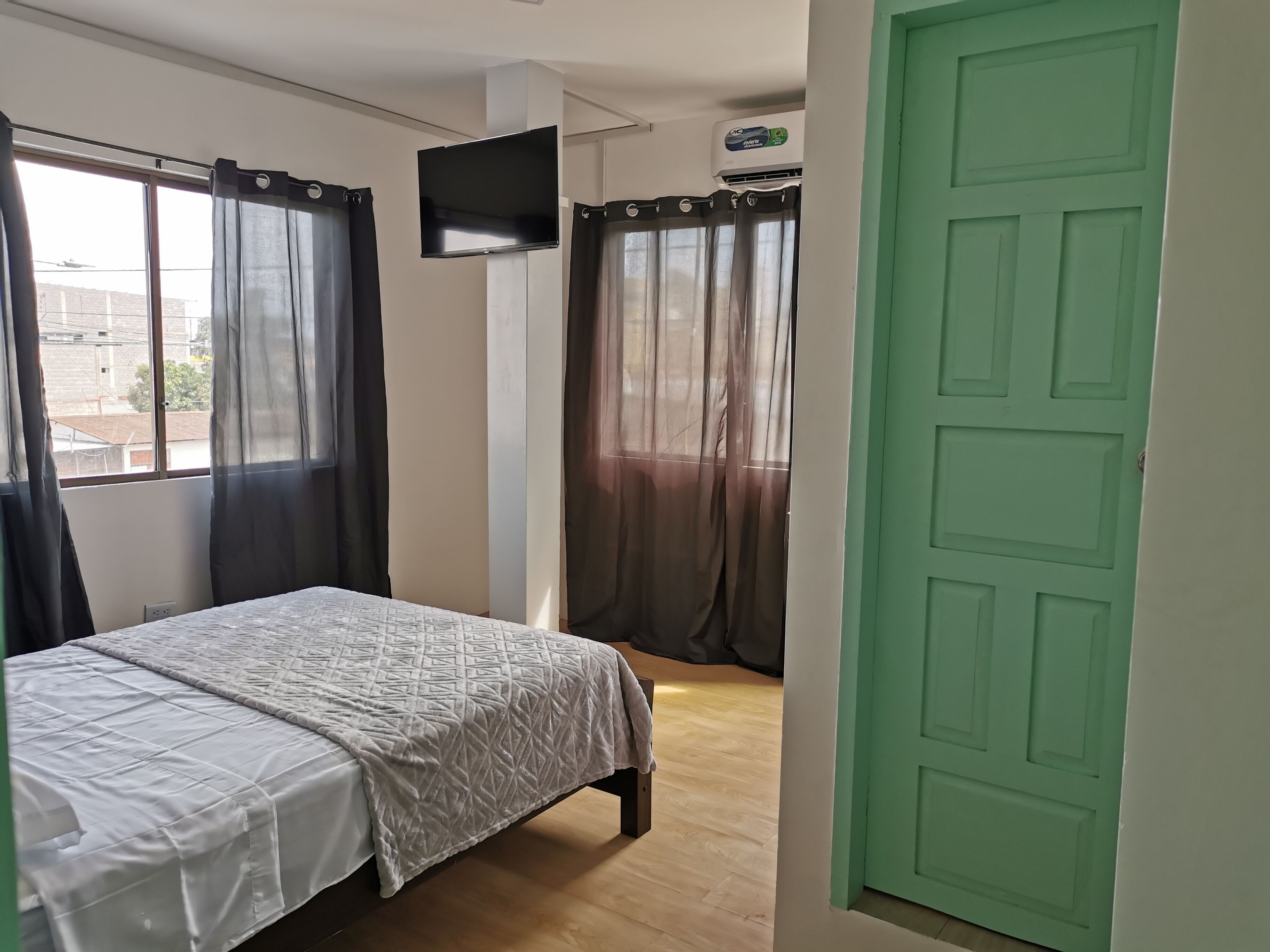 3 soverom, strykejern/-brett, wi-fi (inkludert) og sengetøy