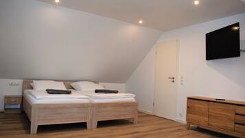 3 Schlafzimmer, Bügeleisen/Bügelbrett, kostenloses WLAN, Bettwäsche