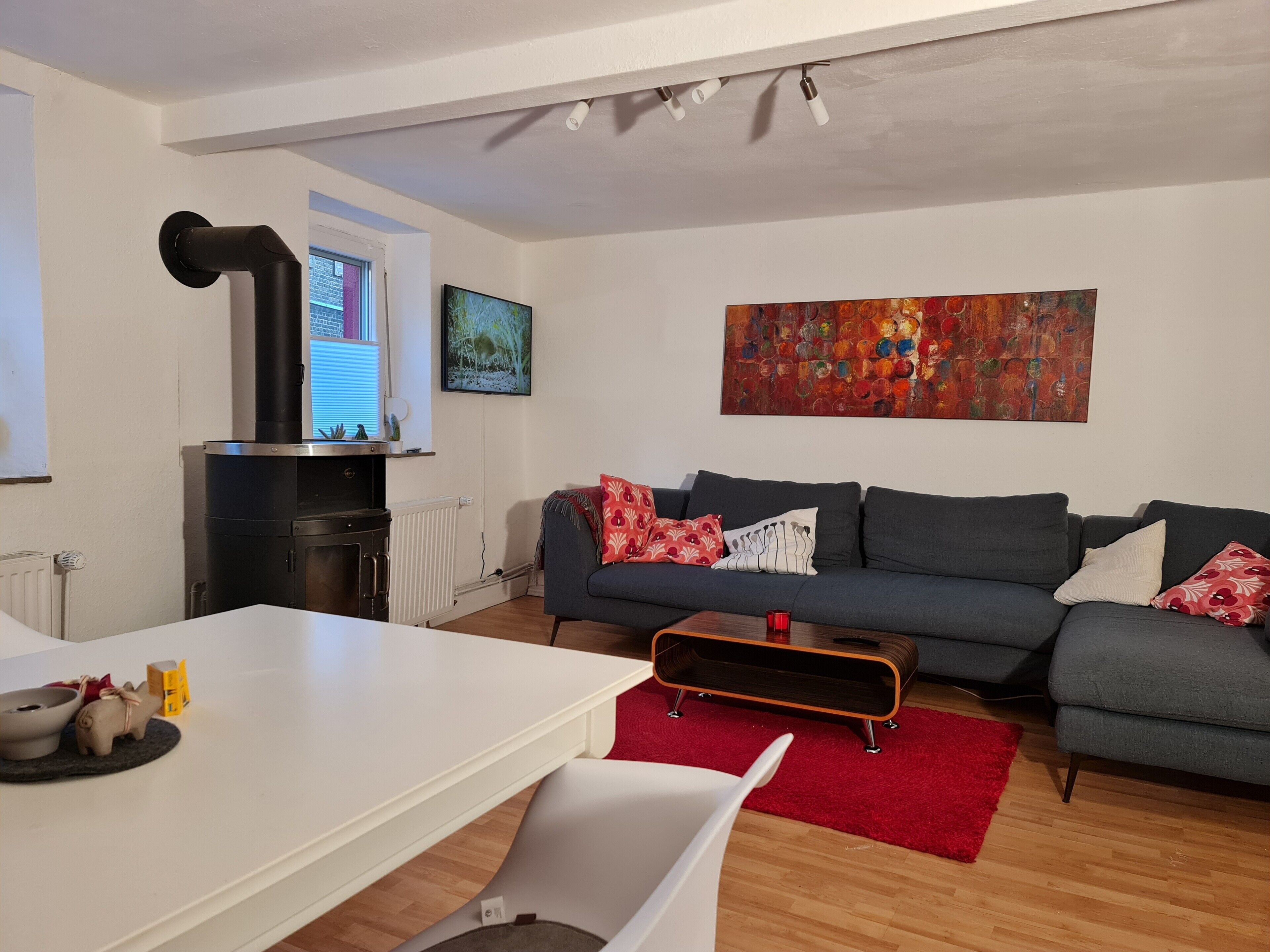 Fernseher, Kamin, Streaming-Dienste