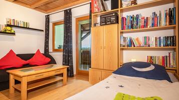 3 Schlafzimmer, Schreibtisch, Bügeleisen/Bügelbrett, kostenloses WLAN