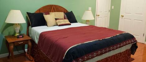 1 chambre, bureau, fer et planche à repasser, Wi-Fi gratuit