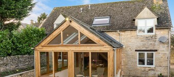 Crofter's Barn - sleeps 2 guests  in 1 bedroom