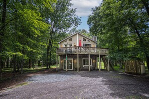 Exterior - Lake Lodge (Albrightsville)