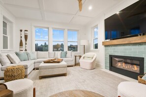 Unclassified image, 5 of 50, button