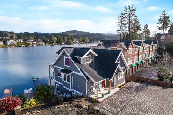 Unclassified image, 1 of 50, button