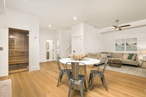 Unclassified image, 4 of 50, button