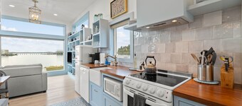 Bayfront Tiny Home - Tillamook Bay/Garibaldi