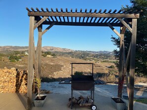 Property grounds - Comfy Central Coast Retreat w/Views (Arroyo Grande)
