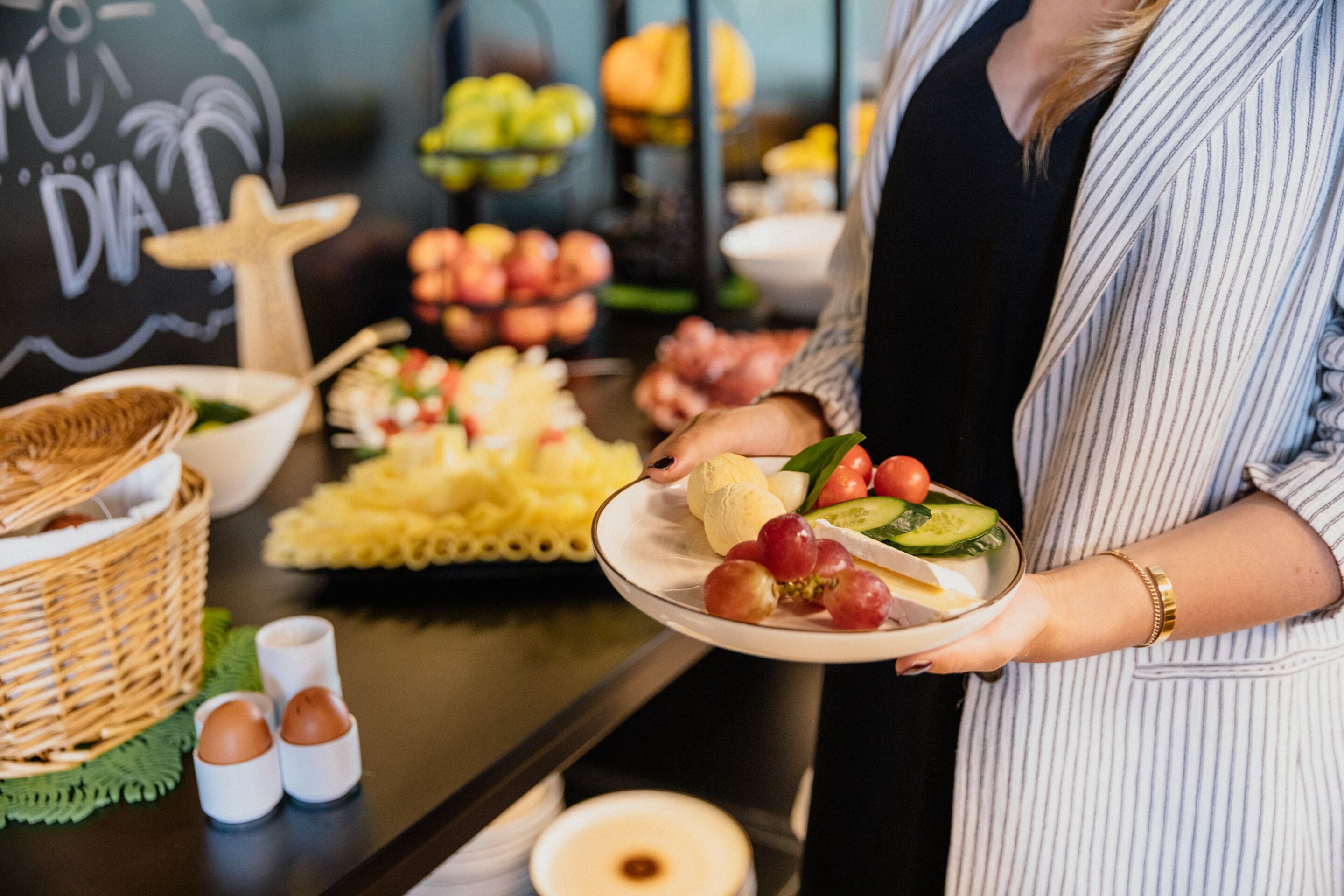 Päivittäinen buffetaamiainen maksusta