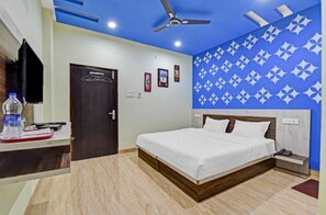 8 bedrooms, iron/ironing board, free WiFi - HOTEL DIVA PUSHKAR (Pushkar)