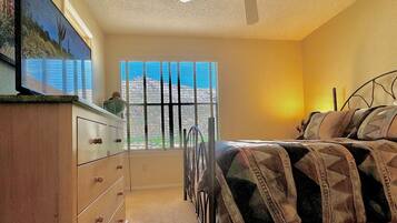 2 bedrooms, iron/ironing board, free WiFi, bed sheets