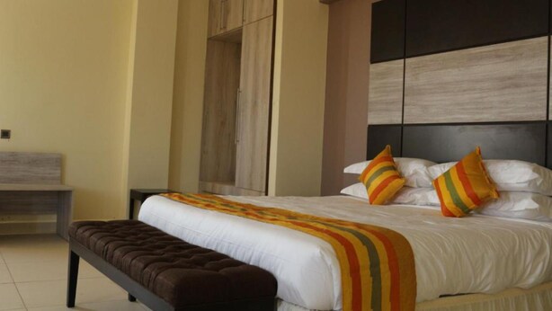 Kamar Deluks | Seprai linen