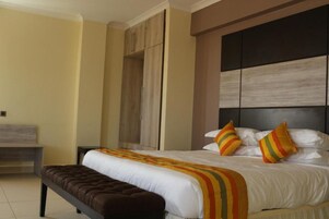 Deluxe Room | Bed sheets