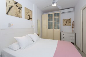 1 Schlafzimmer, Bügeleisen/Bügelbrett, kostenloses WLAN, Bettwäsche