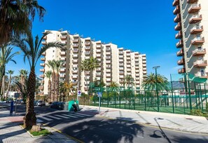 Exterior - Apartment "Las góndolas playa" with sea views, shared pool and Wi-Fi (Almunecar)