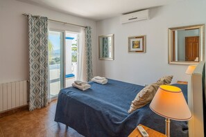 5 chambres, fer et planche à repasser, Wi-Fi gratuit, draps fournis