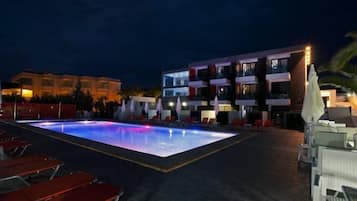 Basic Double or Twin Room | Terrace/patio