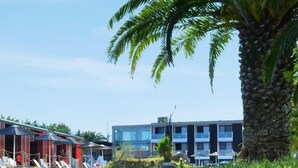 Front of property - THALASSA BOUTIQUE HOTEL (Sithonia)