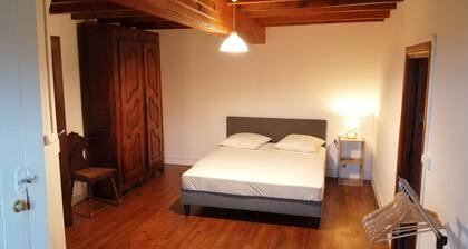 2 Bedroom Private vacation home in Soueix-Rogalle