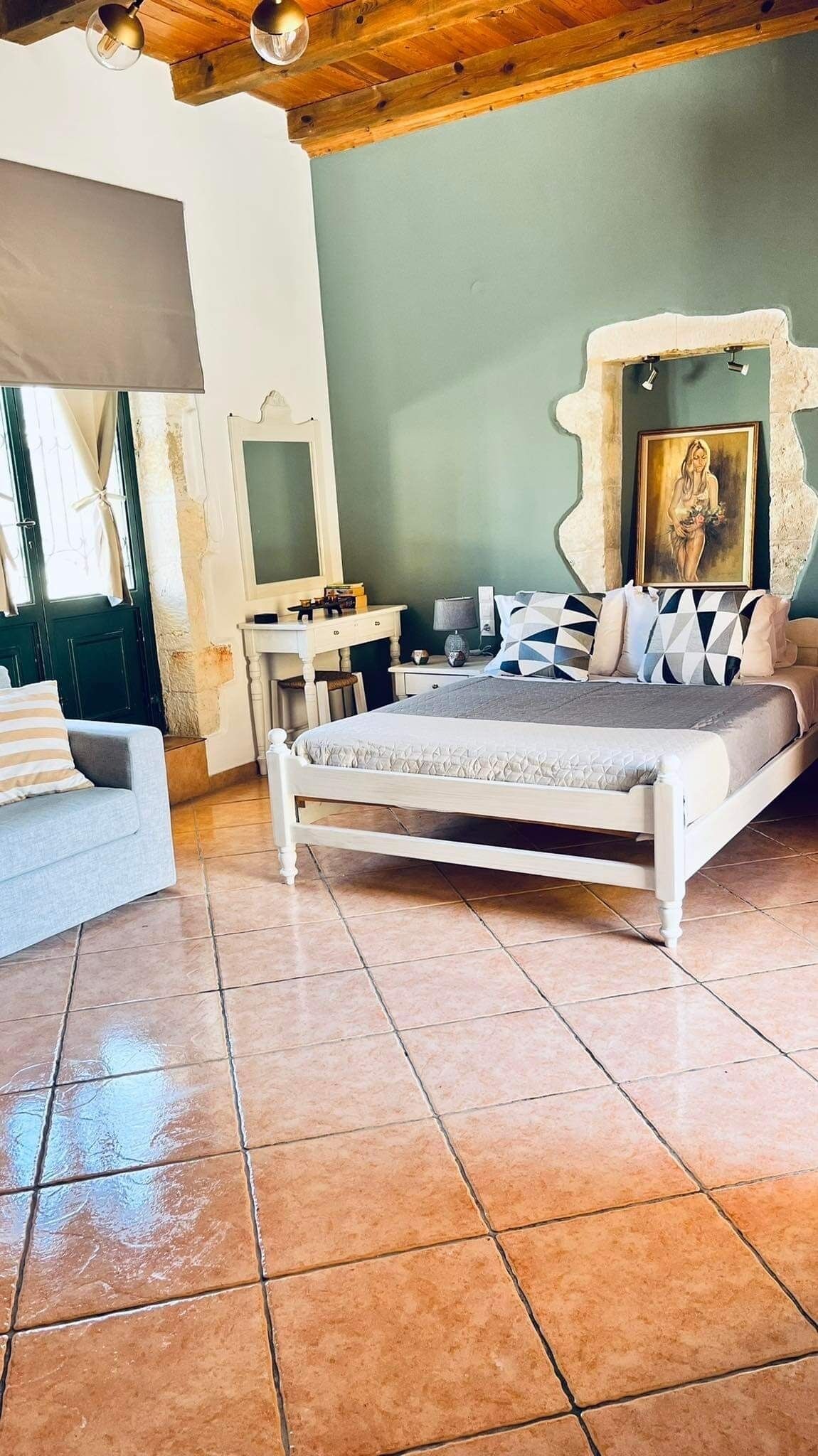 1 chambre, fer et planche à repasser, Wi-Fi, draps fournis