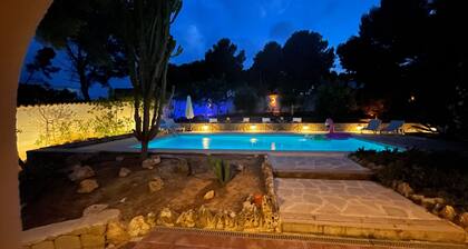Charming anda confortable villa for 6 people | close to "Cala Cap Blanc".