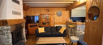 Charming Village House with Private Courtyard, Fireplace & WiFi