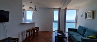 Martianez Beach Apartment 1302, Sea Front&WIFI