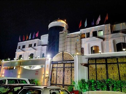 Hotel Mandakini Royale