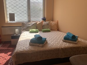 1 bedroom, iron/ironing board, free WiFi, bed sheets - One bedroom apartment near downtown (Sofia)