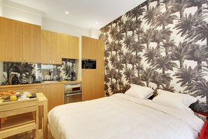 1 chambre, fer et planche à repasser, Wi-Fi gratuit, draps fournis