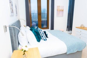 Huoneisto | 1 makuuhuone, silitysrauta/-lauta, ilmainen Wi-Fi, vuodevaatteet