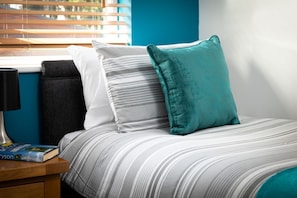 3 chambres, fer et planche à repasser, lit parapluie, Wi-Fi gratuit