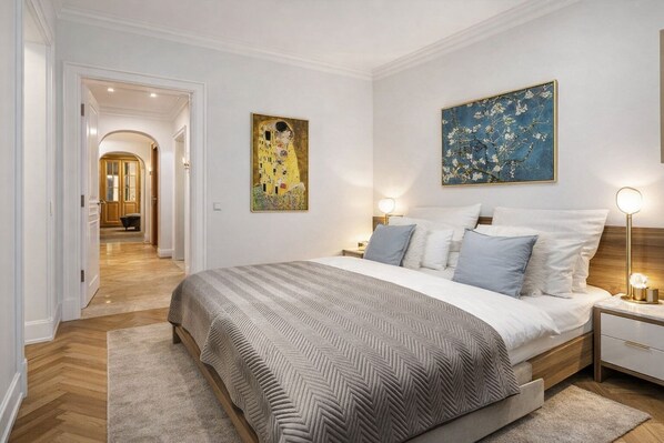 1 bedroom, in-room safe, iron/ironing board, free WiFi