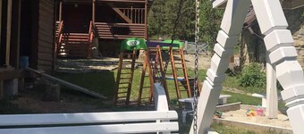 Maietok Lis i Gory Cottage