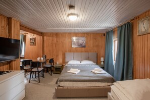 3 makuuhuonetta, silitysrauta/-lauta, Wi-Fi