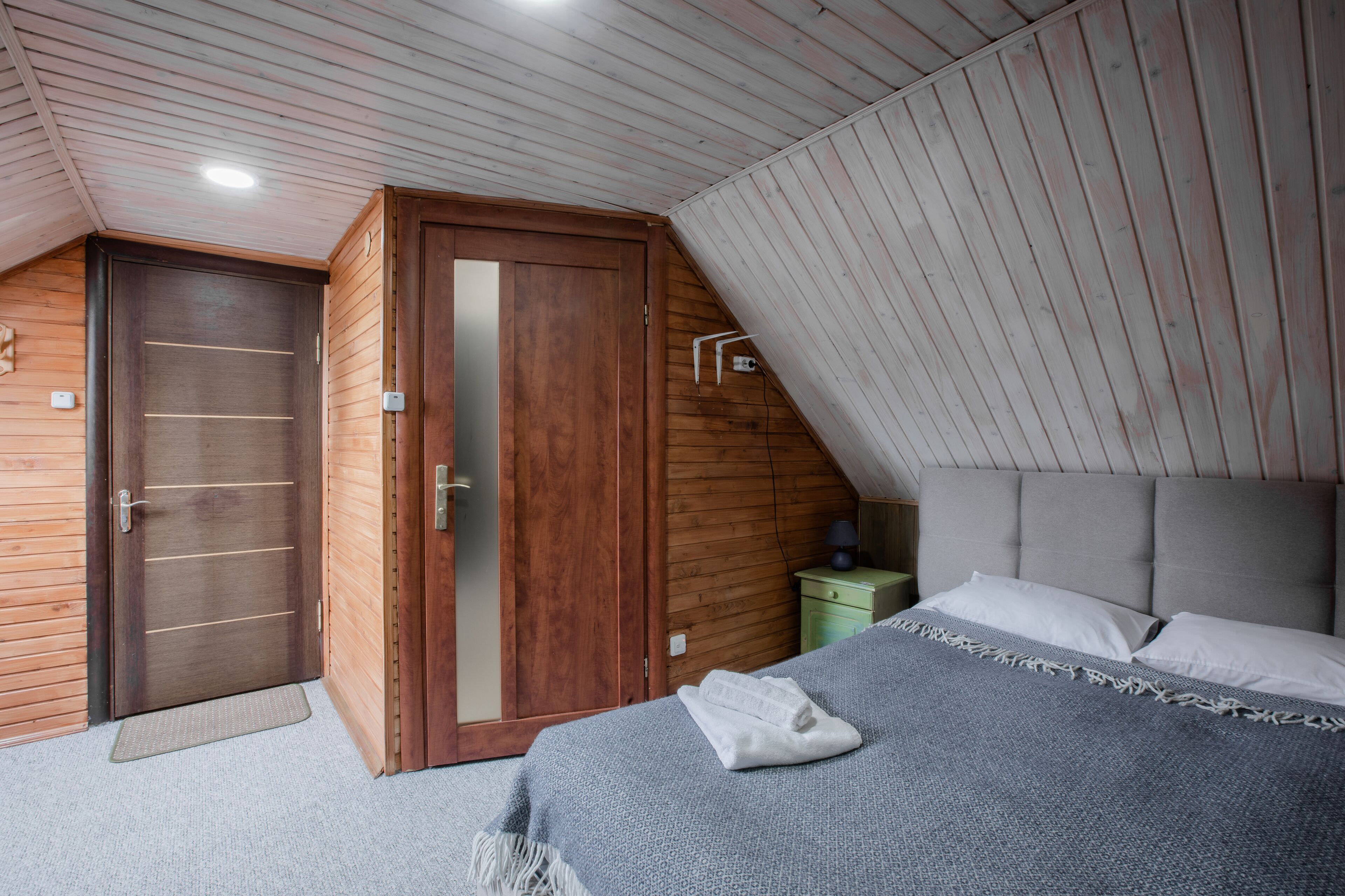 3 makuuhuonetta, silitysrauta/-lauta, Wi-Fi