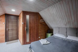 3 slaapkamers, een strijkplank/strijkijzer, wifi