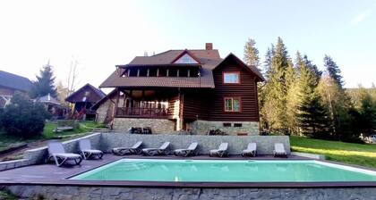 Maietok Lis i Gory Cottage