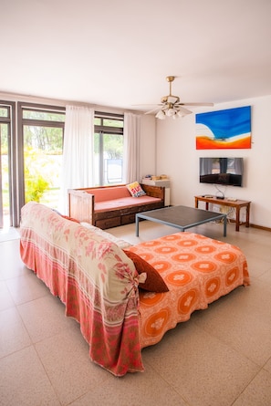 4 Schlafzimmer, Reisekinderbett, WLAN