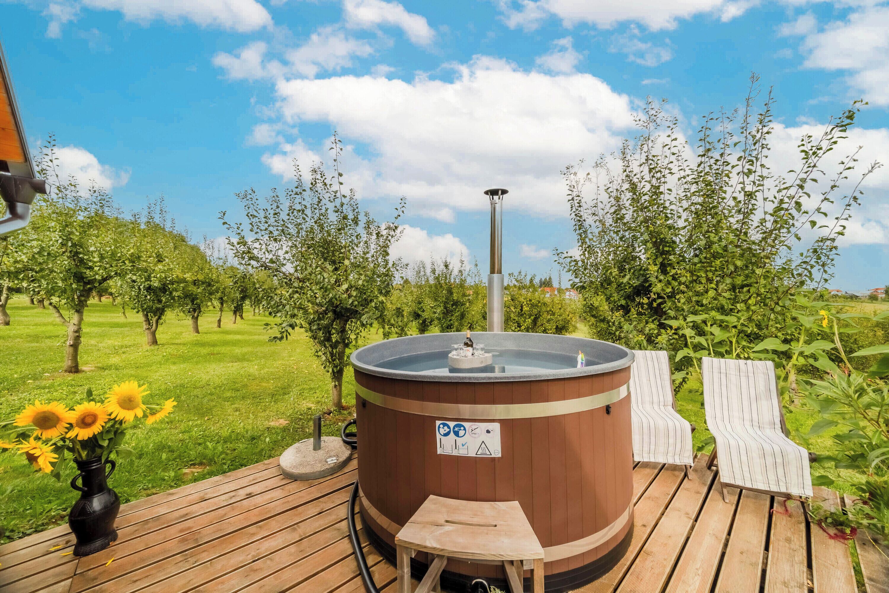 Familienhaus, Mehrere Schlafzimmer, Bergseite (Eco House Lina With Hot Tub and Sauna) | Außen-Whirlpool