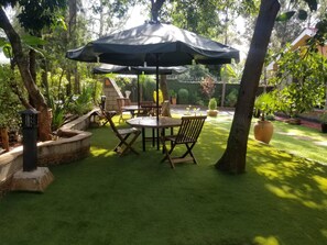Khu ẩm thực ngoài trời