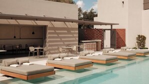 Outdoor pool - Two Cave Houses with Private Garden Courtyard (Megalochori)