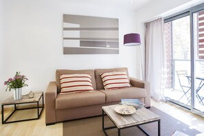 TV - 1 bedroom apartment 200m from the beach (Barcelona)