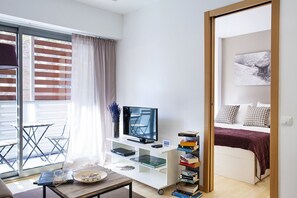 1 bedroom, iron/ironing board, Internet, bed sheets