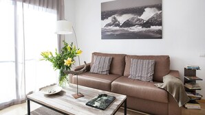 Living area - Your 2 rooms and 2 bath home 200m from the beach (Barcelona)