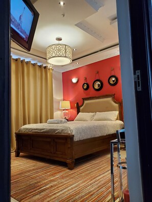 2 bedrooms, iron/ironing board, WiFi, bed sheets - Presidential, Furnished, 2-Bedroom Condo Near JKIA (Pridelands)