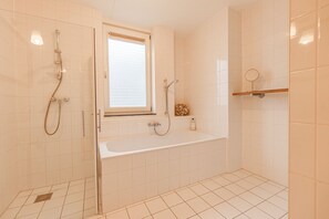 Badewanne, Toilettenpapier